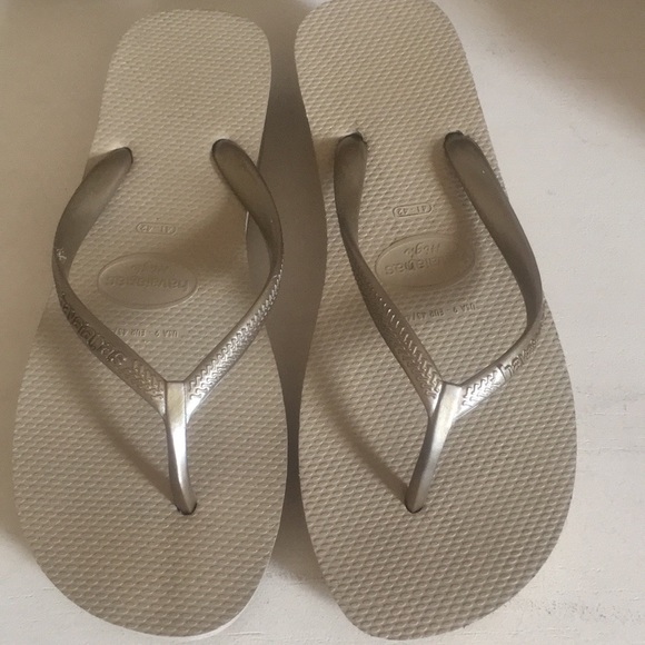 Flip flops - Picture 2 of 3
